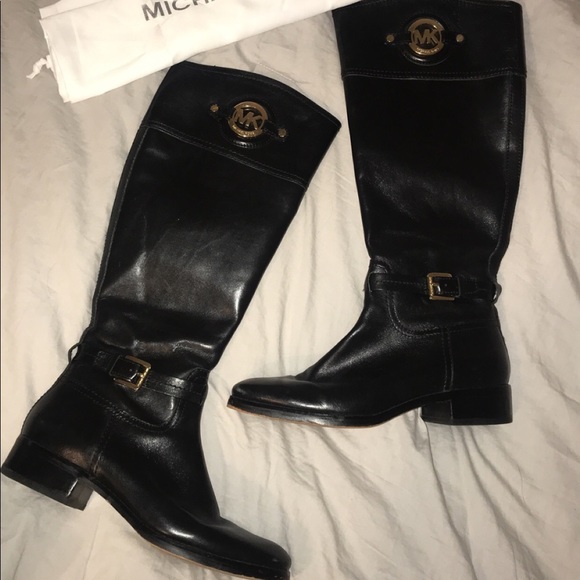 Michael Kors boots - Picture 1 of 3